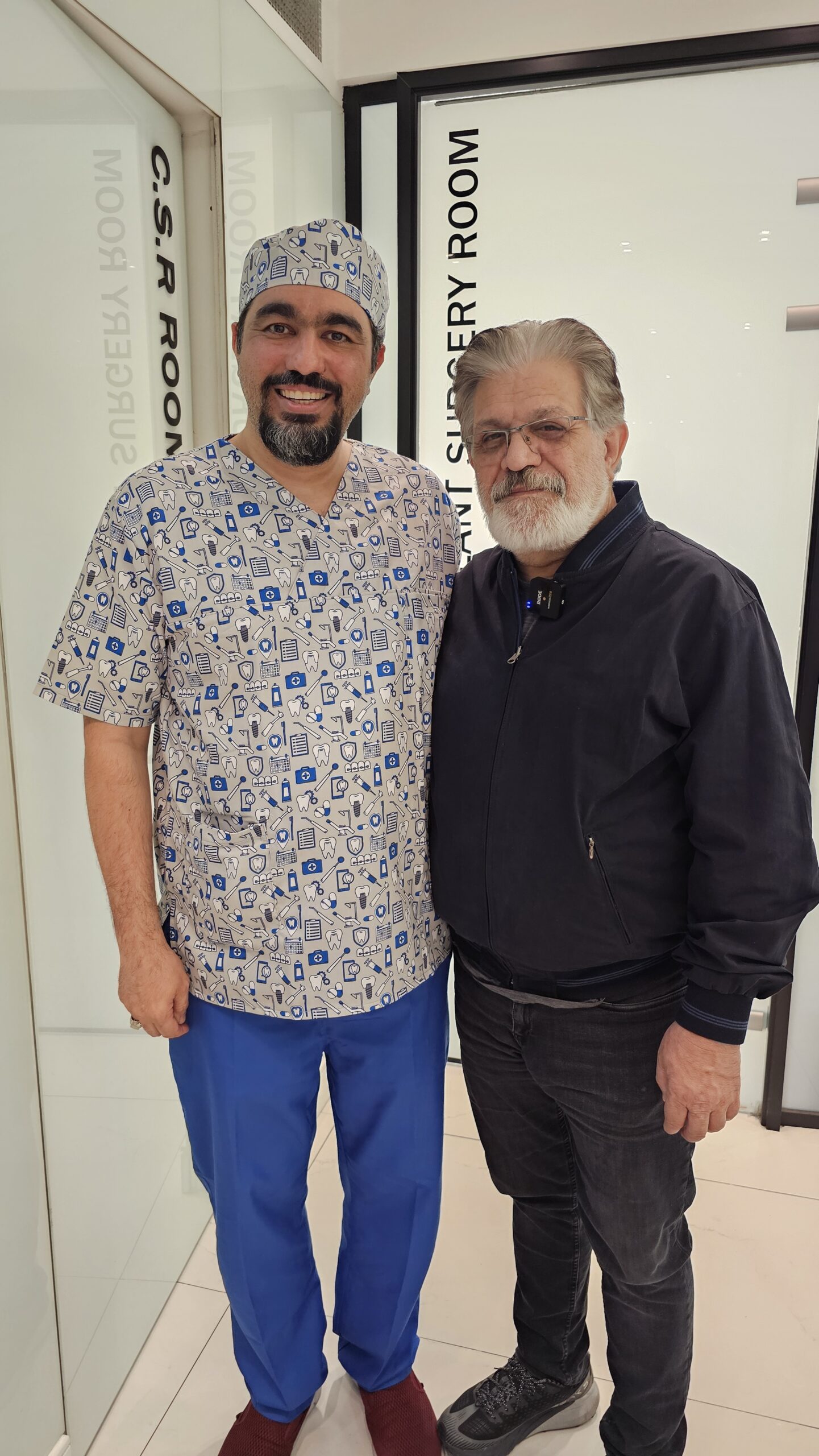 کاشت ایمپلنت بازیگر آقای پرویز فلاحی پور