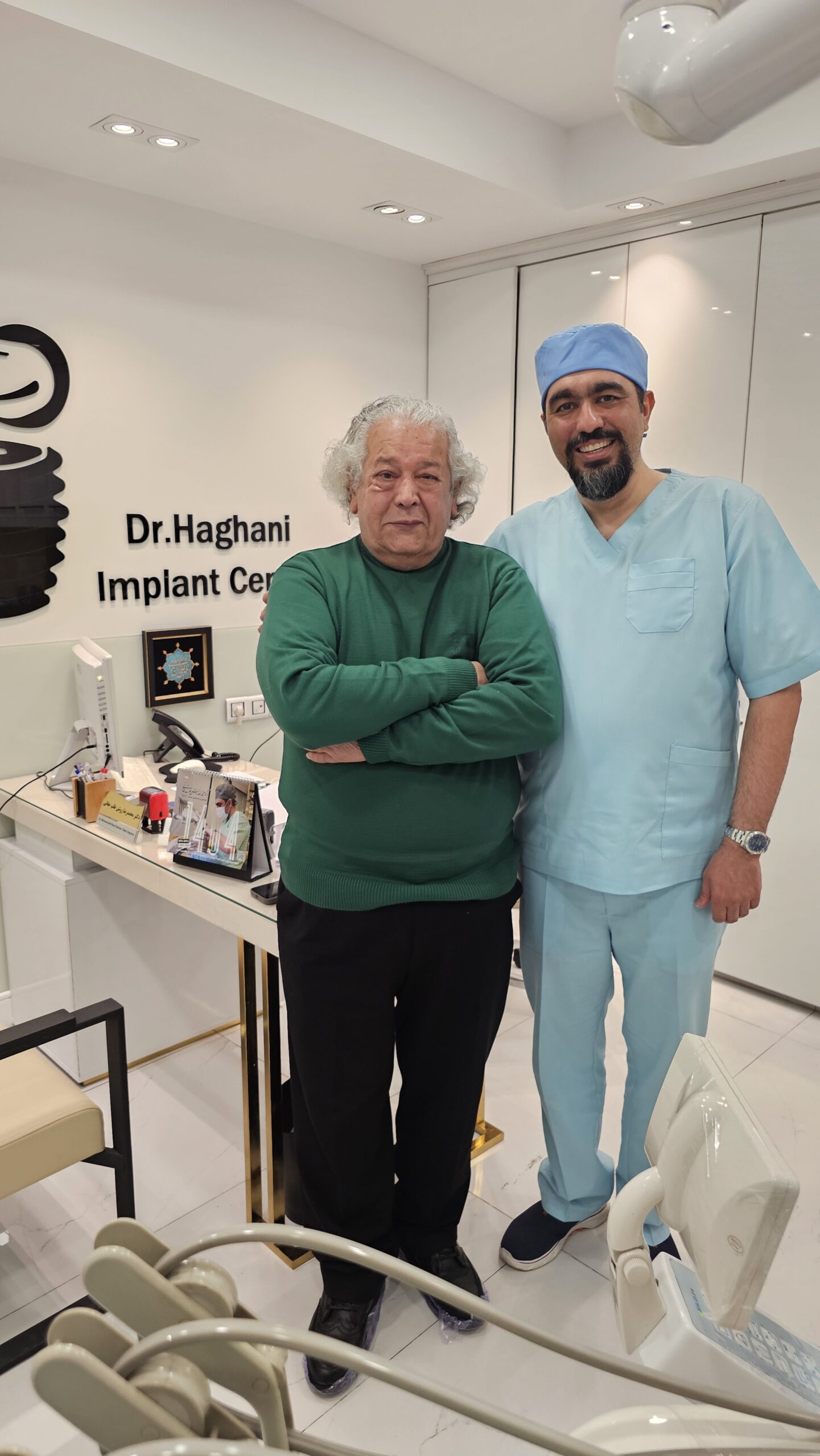 کاشت ایمپلنت بازیگر آقای رضا فیاضی