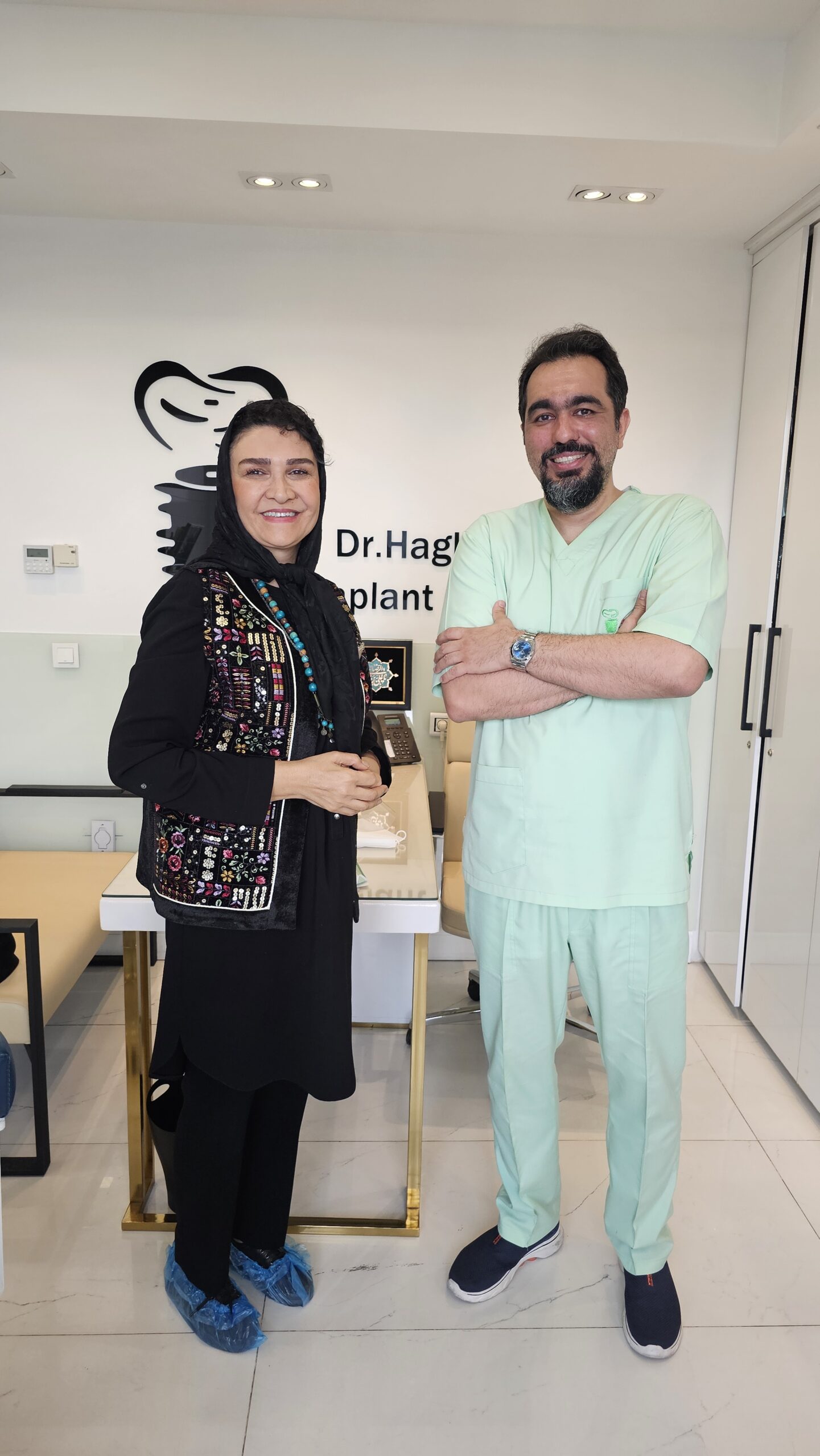 کاشت ایمپلنت بازیگر خانم مینا نوروزی