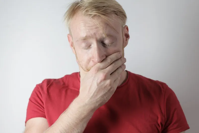 ایمپلنت دندان و احتمال بروز حساسیت